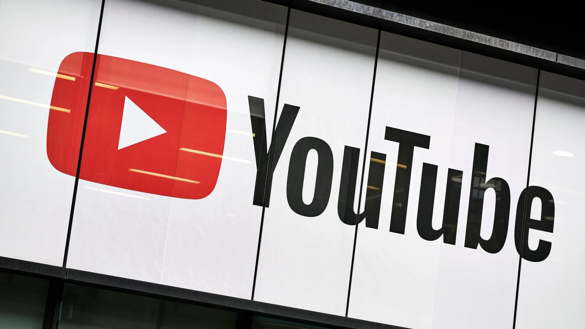 YouTube Expands Deepfake Detection Tool to Protect Politicians and Journalists 1 YouTube Expands Deepfake Detection Tool