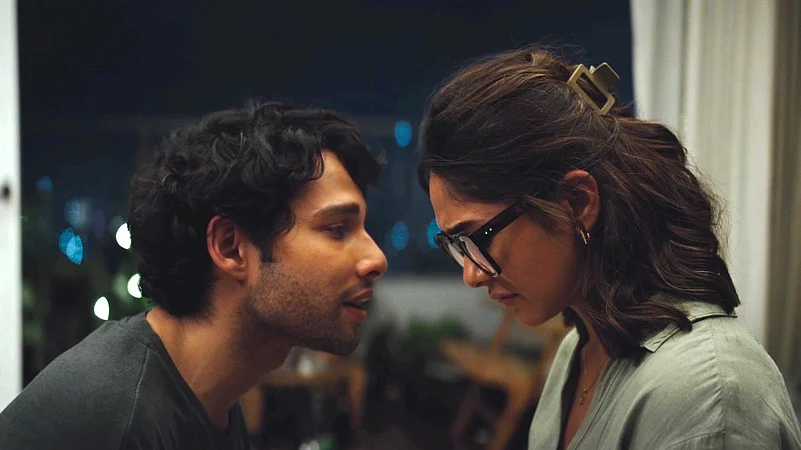 Do Deewane Seher Mein Box Office Collection Day 5: Mrunal Thakur's Film Witnesses Decent Hold 1 Do Deewane Seher Mein Box Office Collection Day 5