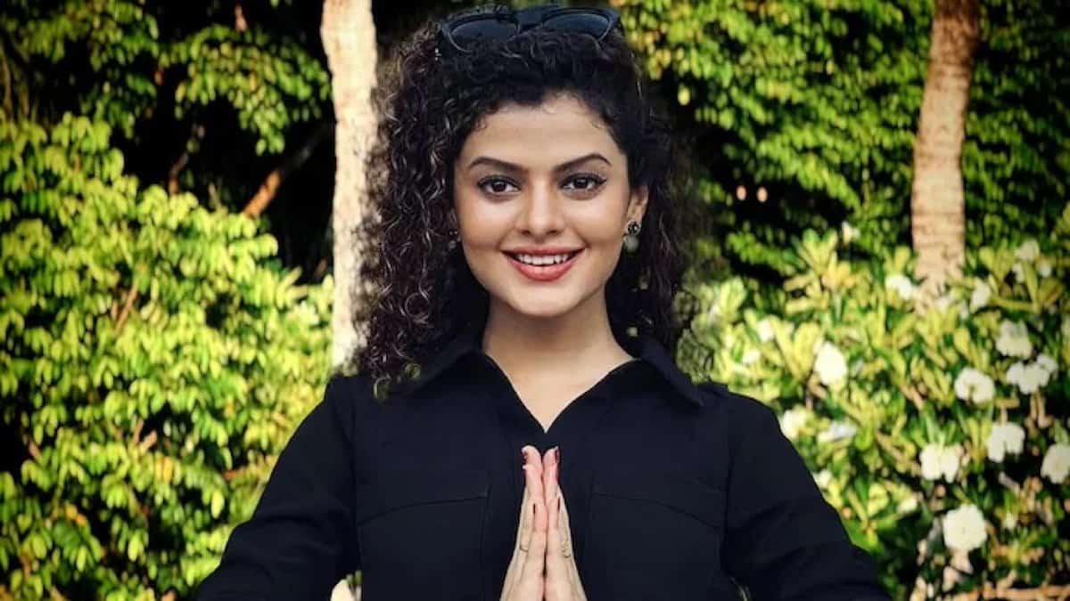 Singer Palak Muchhal Achieves Guinness World Records for Funding 3,800 Heart Surgeries for underprivileged children 1 Palak Muchhal Achieves Guinness World Records