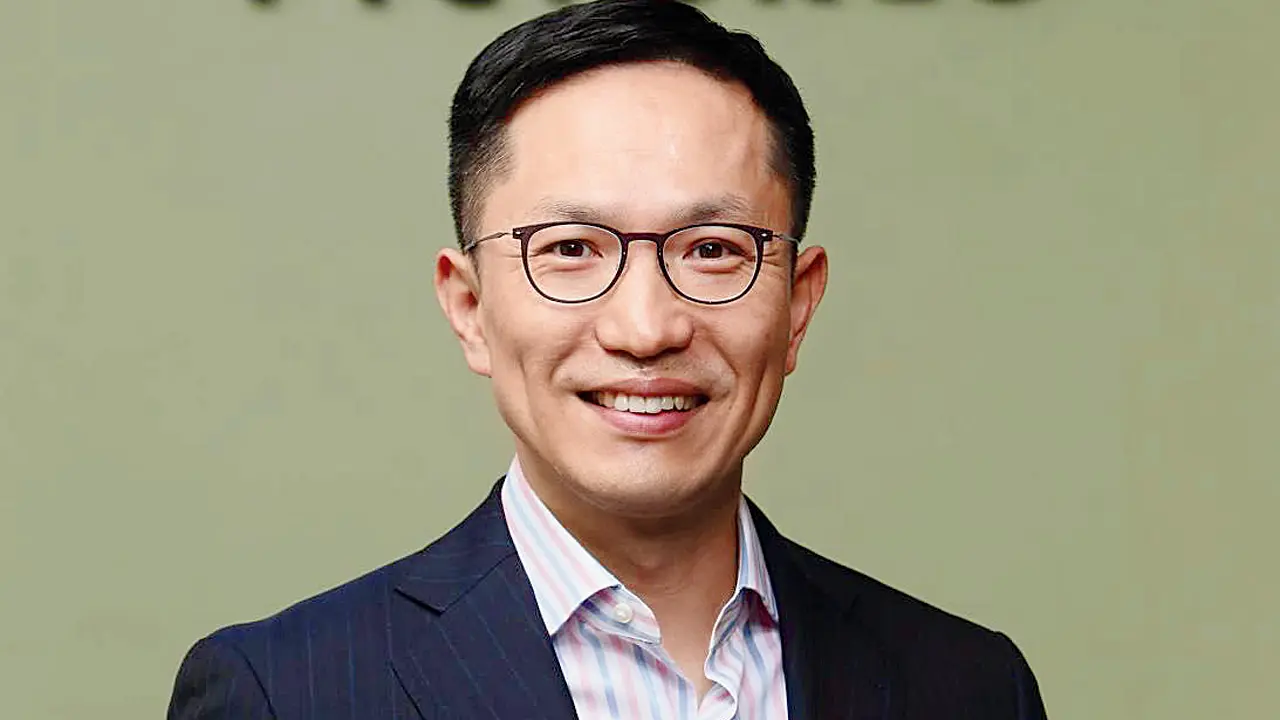 Bollywood Meets Korea: Producer Hyunwoo Thomas Kim Eyes Akshay Kumar for His Next Big Indo-Korean Project 1 Hyunwoo Thomas Kim Eyes Akshay Kumar