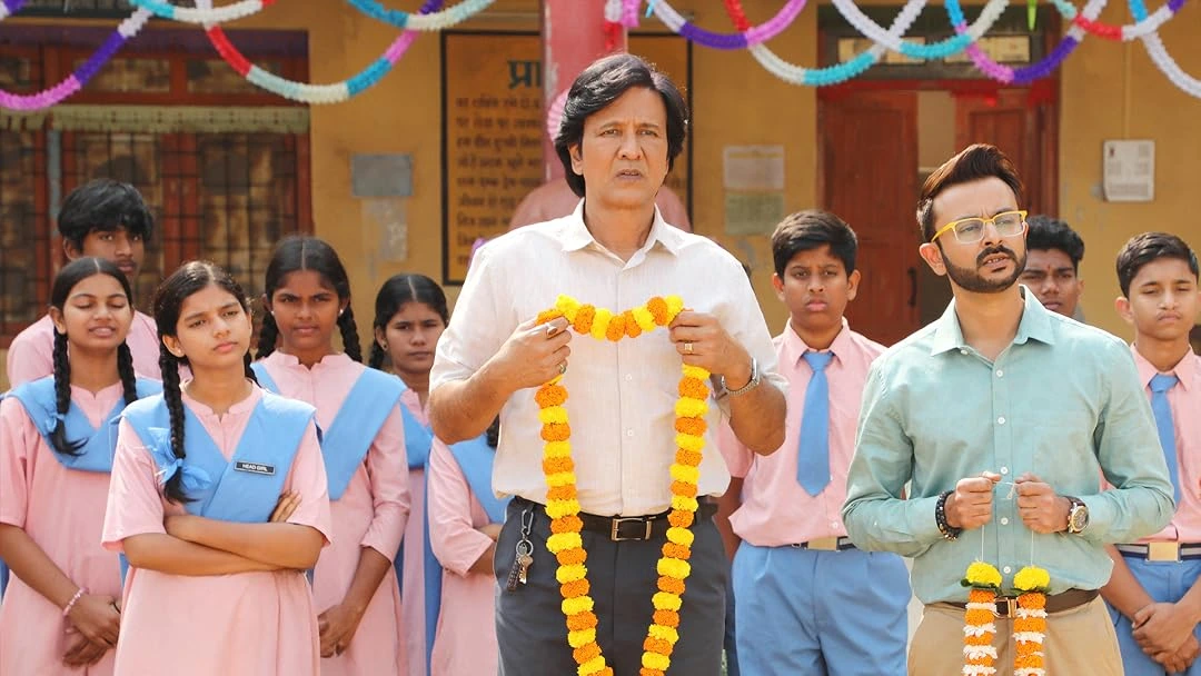 Adarsh Baal Vidyalaya Review (2026): Kay Kay Menon Shines in a Well-Intentioned School Drama That Falls Short 2 adarsh baal vidyalaya series