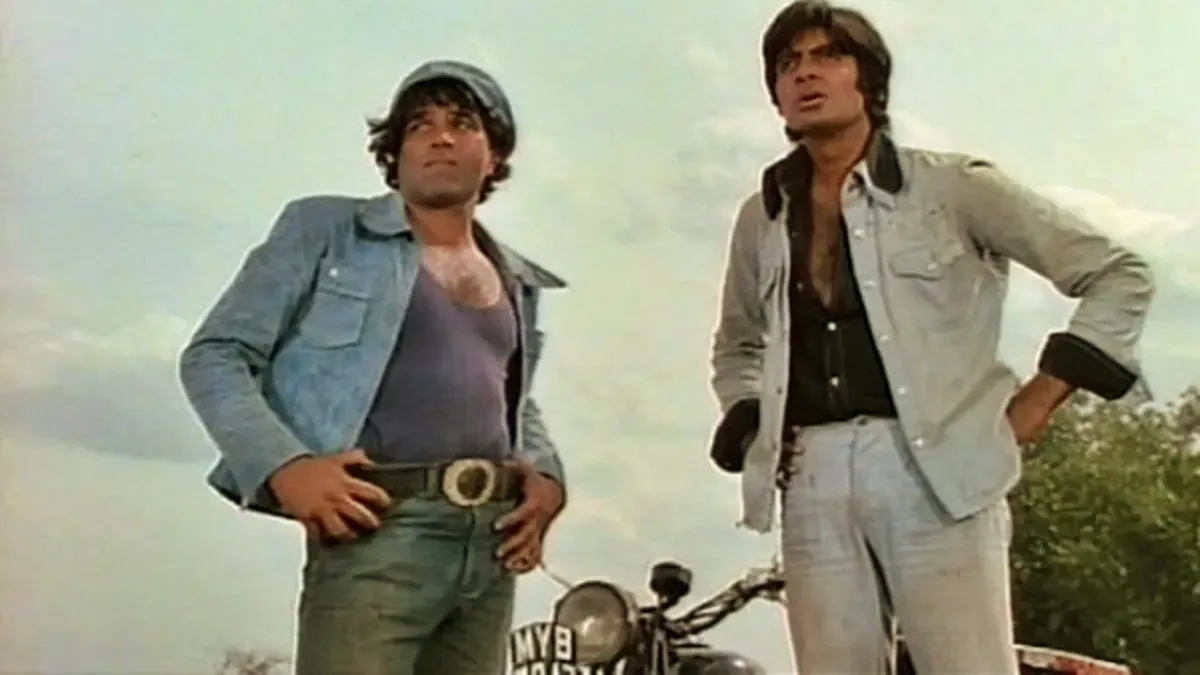 Sholay Returns to the Big Screen in 2025: Dharmendra & Sanjeev Kumar’s Iconic Blockbuster Re-Releases in Its Uncut Original Version 1 Sholay Returns to the Big Screen
