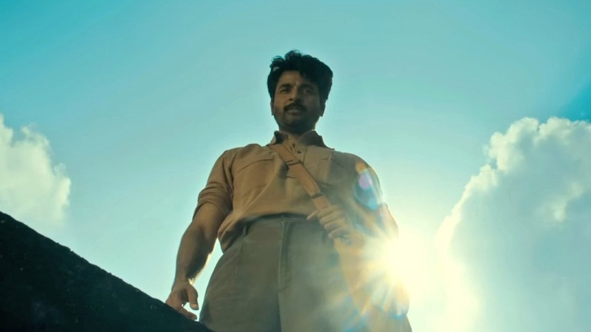 Parasakthi box office collection day 1 (early estimate): Sivakarthikeyan starrer aiming to open over Rs 7 Cr 1 Parasakthi box office collection day 1