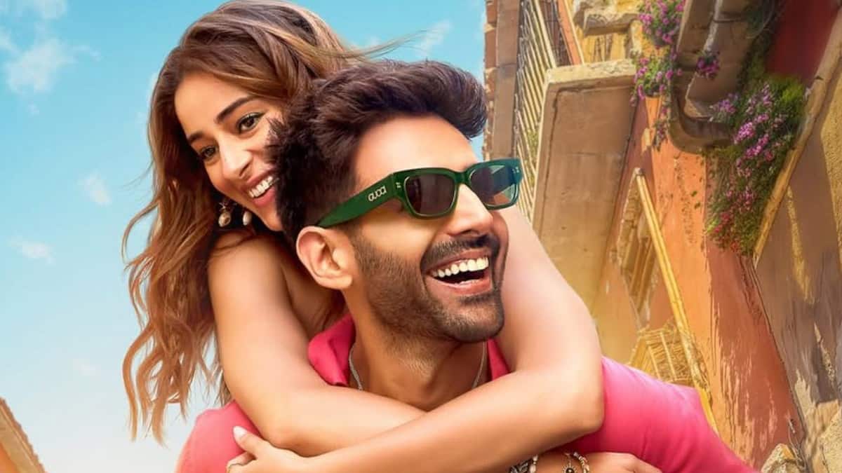 Tu Meri Main Tera Main Tera Tu Meri Review (2025): A Glossy Romance That Struggles to Find Depth 2 m,.gj min