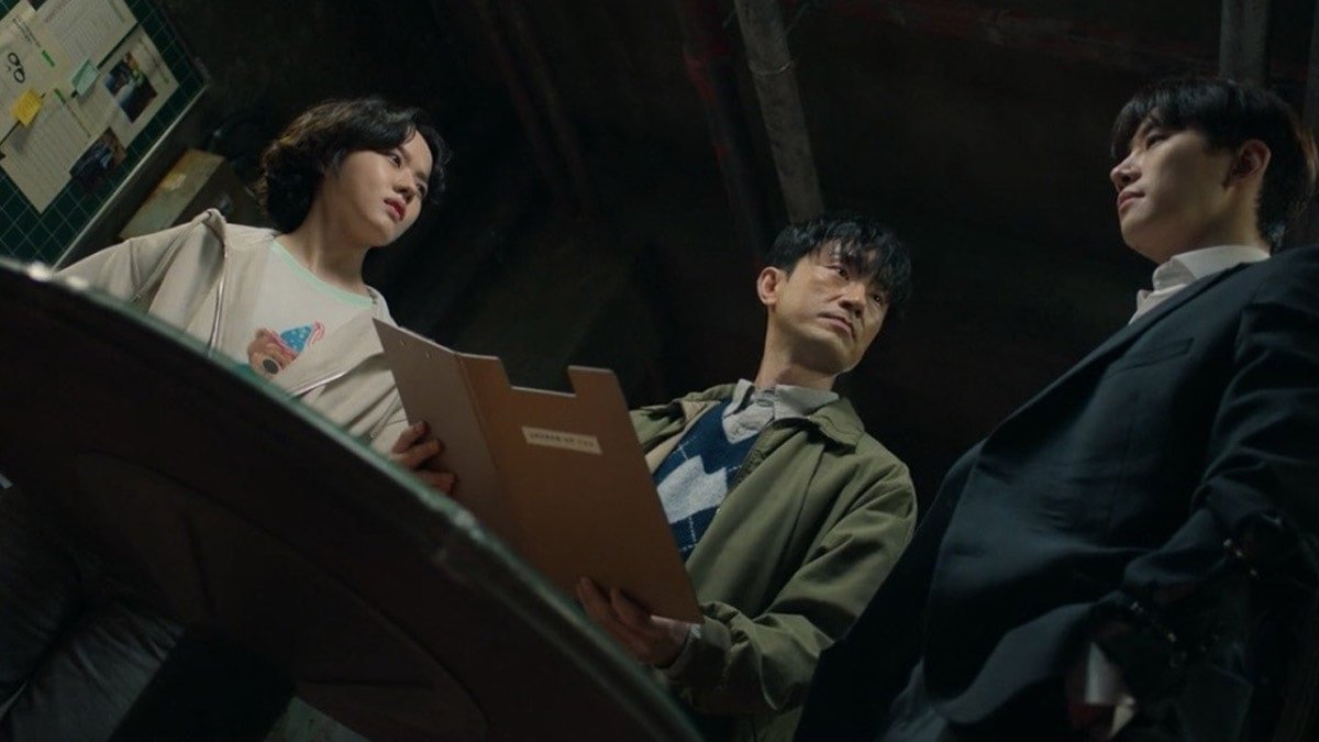Cashero Series Review (2025): Netflix's Promising Korean Superhero Drama Undone by Messy Writing 2 Cashero Series Review
